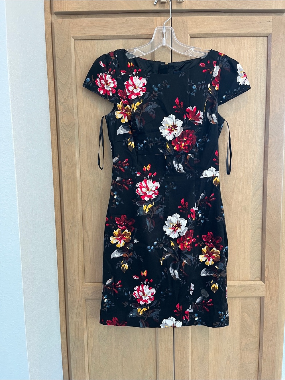 French Connection Gardini Black Floral Sheath Dress